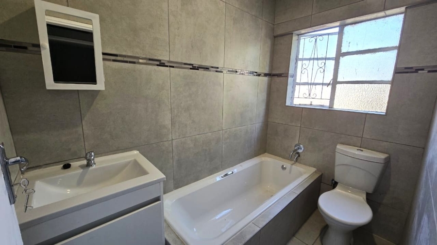4 Bedroom Property for Sale in Wilgehof Free State